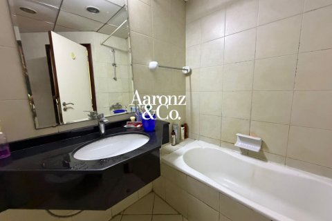 Appartamento in vendita a Jumeirah Lake Towers, Dubai, EAU 1 camera da letto, 108 mq. № 705280 - foto 9