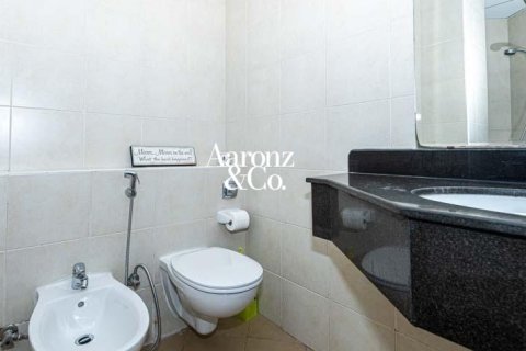Appartamento in vendita a Jumeirah Lake Towers, Dubai, EAU 1 camera da letto, 108 mq. № 705280 - foto 10