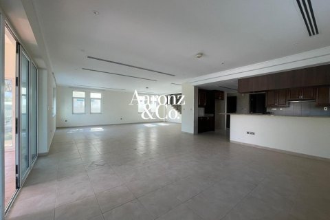 Villa itt: Jumeirah Park, Dubai, EAE, 4 hálószoba, 442 m², azonosító: 705278 - fénykép 2