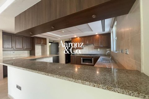 Villa itt: Jumeirah Park, Dubai, EAE, 4 hálószoba, 442 m², azonosító: 705278 - fénykép 19
