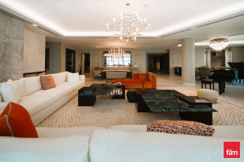 דירה למכירה ב Palm Jumeirah, Dubai, איחוד האמירויות  4 חדרי שינה, 681.7 מ"ר, מספר 646811 - תמונה 5
