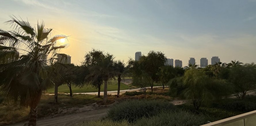 Apartament în Dubai, EAU 3 dormitoare, 218.6 mp.  №659119