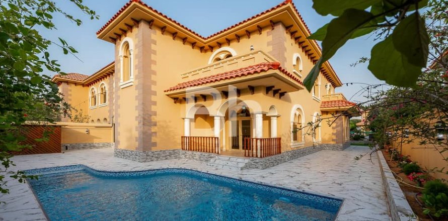 Вилла в Falcon City of Wonders, Дубай, ОАЭ 4 спальни, 540м2 № 617320