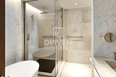 Apartment in Palm Jumeirah, Dubai, UAE 2 bedrooms, 126 sq.m. № 601586 - photo 4