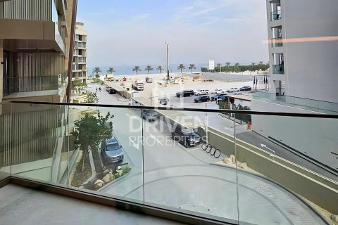 Apartment in Palm Jumeirah, Dubai, UAE 2 bedrooms, 126 sq.m. № 601586 - photo 7