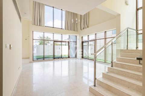 Villa in Meydan, Dubai, UAE 6 bedrooms, 512 sq.m. № 601588 - photo 2