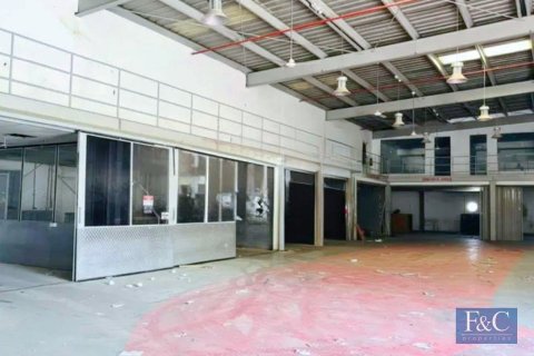 Noliktava Al Quoz, Dubaijā, AAE 3577 m2 Nr. 704688 - attēls 13