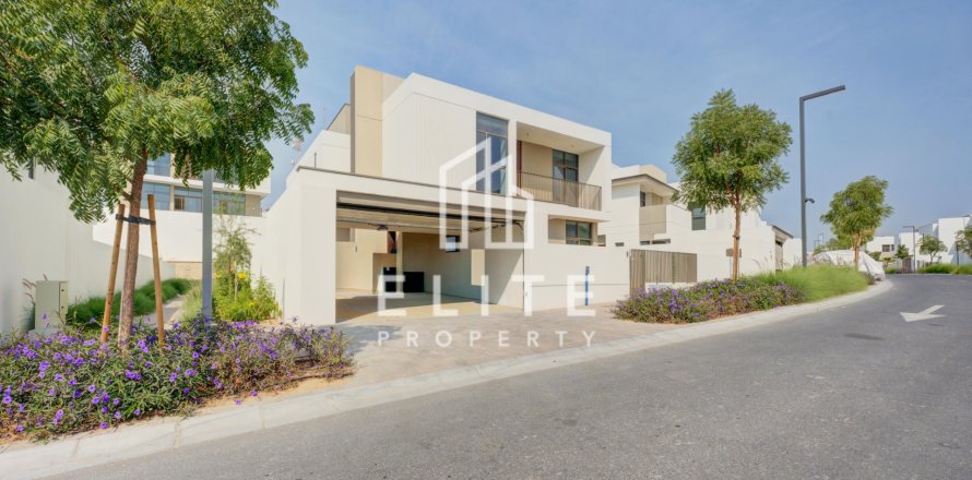 Villa in Dubai, VAE: 5 Schlafzimmer Nr. 686344
