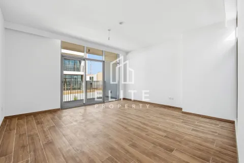 Al Furjan, Dubai, UAE의 임대용 빌라 침실 5개, 675제곱미터 번호 686344 - 사진 27