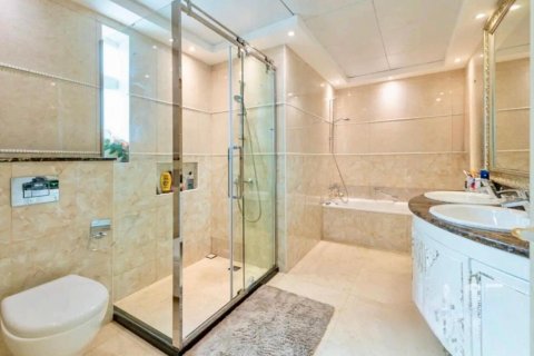 Vila v Jumeirah Islands, Dubai, SAE 4 ložnice, 819 m² Č.: 613995 - fotografie 12