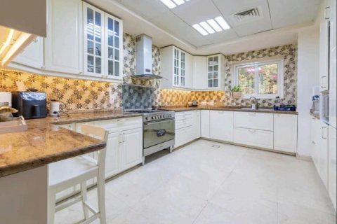 Vila v Jumeirah Islands, Dubai, SAE 4 ložnice, 819 m² Č.: 613995 - fotografie 7