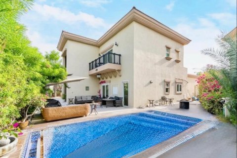 Vila v Jumeirah Islands, Dubai, SAE 4 ložnice, 819 m² Č.: 613995 - fotografie 6