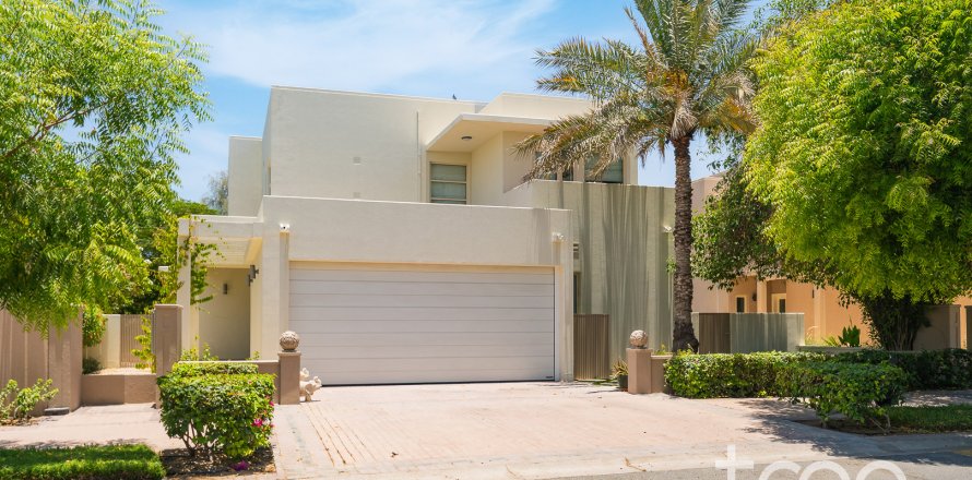 Villa itt: Arabian Ranches, Dubai, EAE, 3 hálószoba, 298.78 m², azonosító: 733102