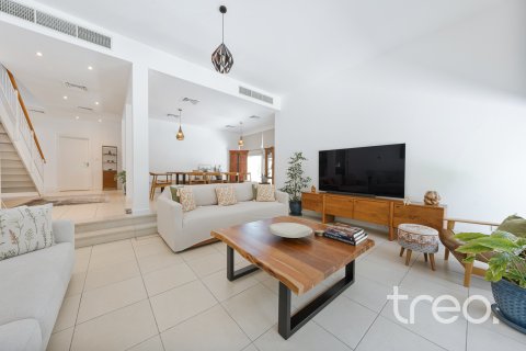 Villa itt: Arabian Ranches, Dubai, EAE, 3 hálószoba, 298.78 m², azonosító: 733102 - fénykép 5