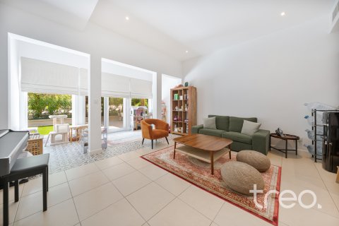 Villa itt: Arabian Ranches, Dubai, EAE, 3 hálószoba, 298.78 m², azonosító: 733102 - fénykép 9