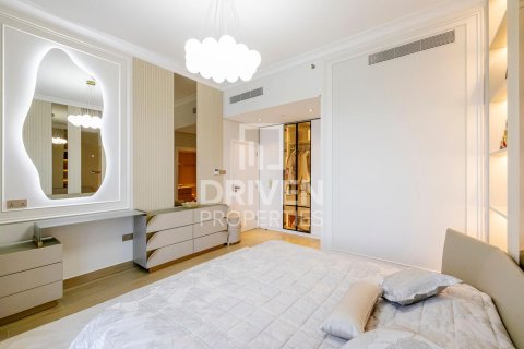 Apartment in Jumeirah, Dubai, UAE 2 bedrooms, 112 sq.m. № 683937 - photo 8