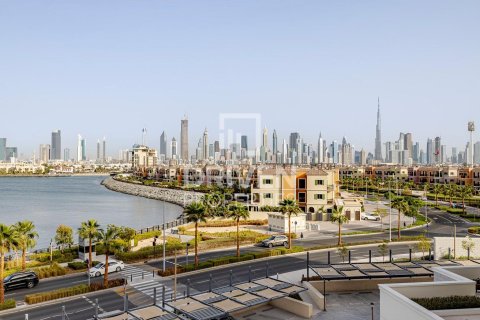 Apartment in Jumeirah, Dubai, UAE 2 bedrooms, 112 sq.m. № 683937 - photo 17