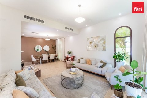 Shtëpi në qytet në Dubai, Emiratet e Bashkuara Arabe 4 dhoma gjumi, 388.7 m2. № 715144 - Foto 17