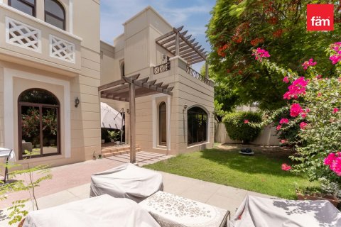 Shtëpi në qytet në Dubai, Emiratet e Bashkuara Arabe 4 dhoma gjumi, 388.7 m2. № 715144 - Foto 13