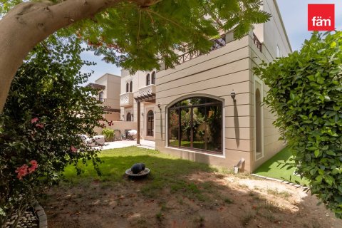 Shtëpi në qytet në Dubai, Emiratet e Bashkuara Arabe 4 dhoma gjumi, 388.7 m2. № 715144 - Foto 15