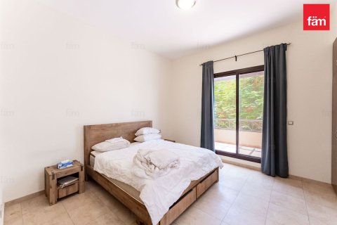 Shtëpi në qytet në Dubai, Emiratet e Bashkuara Arabe 4 dhoma gjumi, 388.7 m2. № 715144 - Foto 14