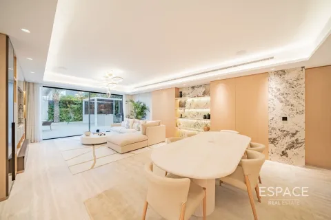 Villa te koop in Meadows, Dubai, VAE 5 slaapkamers, 455 vr.m., nr 678671 - foto 3