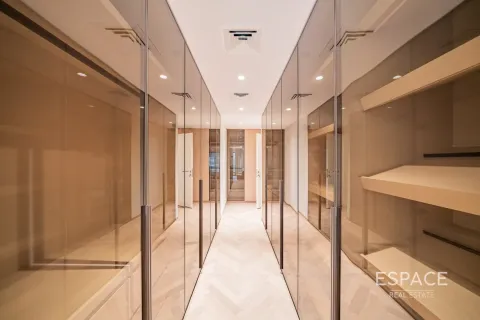 Villa te koop in Meadows, Dubai, VAE 5 slaapkamers, 455 vr.m., nr 678671 - foto 16