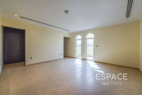 Снять в аренду виллу в Jumeirah Park, Дубай, ОАЭ 4 спальни, 510м2, № 678672 - фото 8