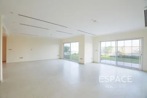 Снять в аренду виллу в Jumeirah Park, Дубай, ОАЭ 4 спальни, 510м2, № 678672 - фото 14