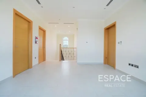 Снять в аренду виллу в Jumeirah Park, Дубай, ОАЭ 4 спальни, 510м2, № 678672 - фото 9