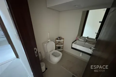 Városi lakóépület itt: Dubai, EAE, 3 hálószoba, 166 m², azonosító: 678670 - fénykép 9