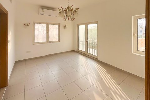 Villa The Villa, Dubaijā, AAE 5 istabas, 561 m2 Nr. 749518 - attēls 9