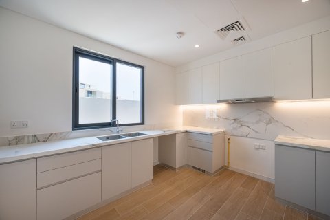 Casa urbana para arrendamento em Jebel Ali, Dubai, EAU 4 quartos, 336 m2 № 749525 - foto 6