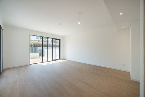 Casa urbana para arrendamento em Jebel Ali, Dubai, EAU 4 quartos, 336 m2 № 749525 - foto 3