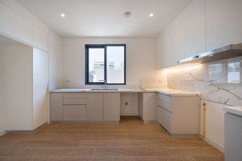 Casa urbana para arrendamento em Jebel Ali, Dubai, EAU 4 quartos, 336 m2 № 749525 - foto 5