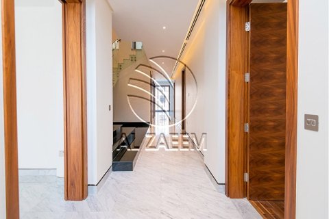 Vilă de vânzare în Saadiyat Island, Abu Dhabi, EAU 5 dormitoare, 1188 mp. №662835 - poză 3