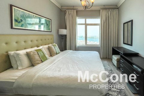 Apartamento para arrendamento em Palm Jumeirah, Dubai, EAU 2 quartos, 144 m2 № 587185 - foto 13