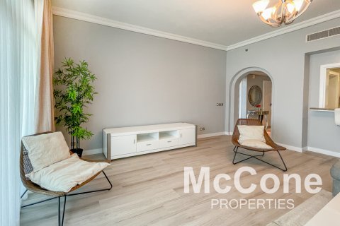 Apartamento para arrendamento em Palm Jumeirah, Dubai, EAU 2 quartos, 144 m2 № 587185 - foto 8
