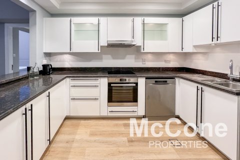 Apartemen di Palm Jumeirah, Dubai, UEA 2 kamar tidur, 167.97 m2 nomor 587182 - foto 15