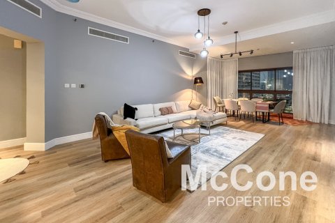 Apartemen di Palm Jumeirah, Dubai, UEA 2 kamar tidur, 167.97 m2 nomor 587182 - foto 1