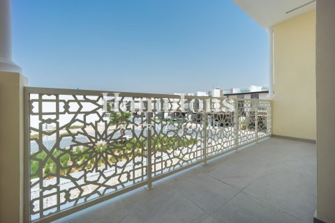 Rumah bandar di Al Furjan, Dubai, UAE 4 bilik tidur, 202.31021795 meter persegi № 719889 - foto 14