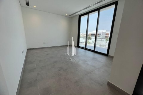 Üürile anda villa on the Saadiyat Island, Abu Dhabi, AÜE: 4 magamistoaga, 538.6 m² Nr 557637 - pilt 12