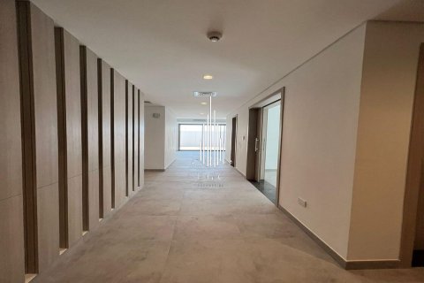 Üürile anda villa on the Saadiyat Island, Abu Dhabi, AÜE: 4 magamistoaga, 538.6 m² Nr 557637 - pilt 17
