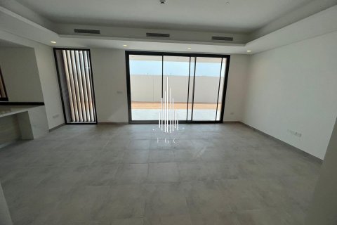 Üürile anda villa on the Saadiyat Island, Abu Dhabi, AÜE: 4 magamistoaga, 538.6 m² Nr 557637 - pilt 6