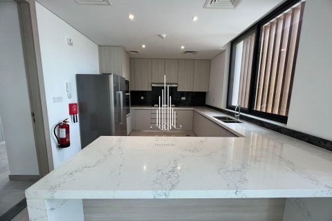 Üürile anda villa on the Saadiyat Island, Abu Dhabi, AÜE: 4 magamistoaga, 538.6 m² Nr 557637 - pilt 20