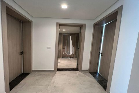 Üürile anda villa on the Saadiyat Island, Abu Dhabi, AÜE: 4 magamistoaga, 538.6 m² Nr 557637 - pilt 16