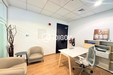 Zyrë në Business Bay, Dubai, Emiratet e Bashkuara Arabe 97.46 m2. № 737030 - Foto 6