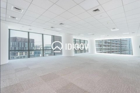 Zyrë në Business Bay, Dubai, Emiratet e Bashkuara Arabe 277.59 m2. № 737028