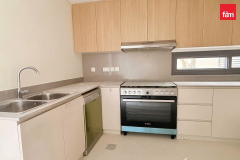 Villa in Dubai, UAE 4 bedrooms, 226.5 sq.m. № 765762 - photo 4