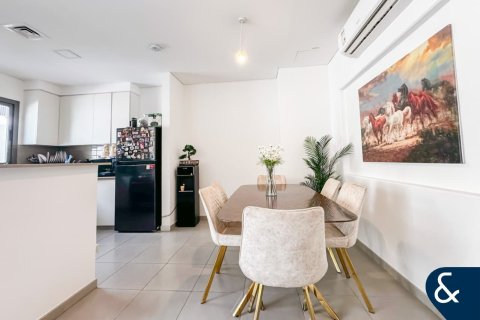 Villa till försäljning i Town Square, Dubai, UAE 3 sovrum, 188 kvm Nr. 667404 - fotografi 4